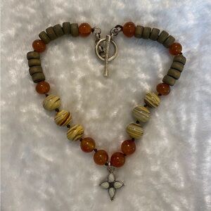 🍀Lucky Brand Beaded Necklace Cross Pendant Silver Accents